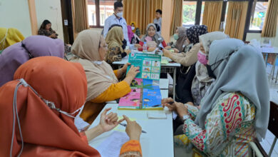 Para bidan berlatih pencegahan stunting. Foto: 1000 Days Fund