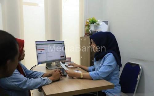 Pelayanan Perumda Tirta Benteng Kota Tangerang. Foto Antara