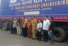 Pelepasan ekspor struktur baja PT Trimitra ke Kanada. Foto BW Iskandar