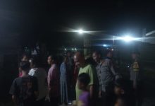 Kapolres Serang, AKBP Condro Sasongko pantau debit air Sungai Ciujung dan Cidurian. Foto: Yono