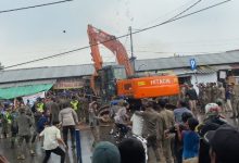 Penggusuran pedagang Pasar Kutabumi hingga Sabtu. foto Iqbal Kurnia