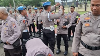 Pemeriksaan anggota kepolisian oleh Propam Polres Serang. Foto: Yono