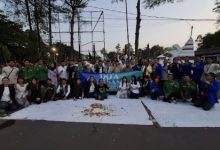 Para pemuda lintas iman berkumpul di Alun-alun Kota Serang. Foto: Taufik