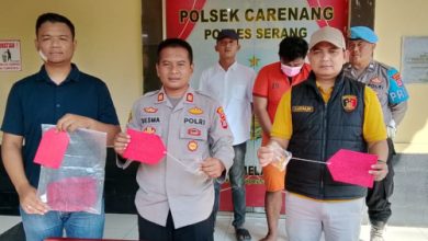 Polsek Carenang menangkap pembobol rumah tetangga. Foto: Yono