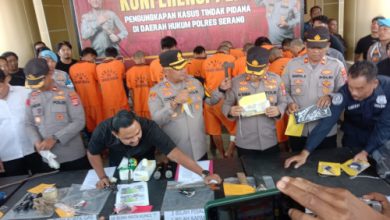 Jumpa pers pencurian hewan ternak di Polres Serang. Foto: Yono