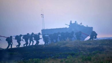 Pendaratan yang heroik pasukan Kavaleri Korps Marinir dalam Latgab TNI. Foto: Ahmad Munawir - Menkav 2 Mar