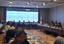 Penetapan Anggota DPRD Banten hasil Pemilu 2024 oleh KPU Banten. foto: Antara