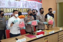 Penetapan tersangka pembunuh istri dan anak sendiri di Kragilan.