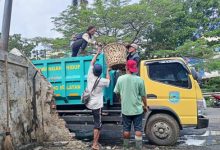 Pengangkutan sampah Tangsel ke TPSA Cilowong, Kota Serang. Foto Antara