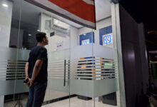 Salah satu ATM milik Bank Pemerintah yang diawasi. Foto: Yono