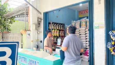 Satgas Pangan Polres Serang cek harga beras agar sesuai HET. Foto Yono