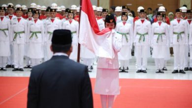 Pengukuhan anggota Paskibraka di Kota Tangerang. Foto: Antara