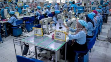 Para pekerja di pabrik di Kota Tangerang. Foto Antara