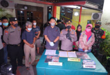 Kapolresta Serang Kota, AKBP Maruli Ahiles Hutape menggelar jumpa pers.