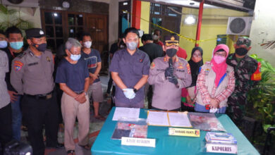 Kapolresta Serang Kota, AKBP Maruli Ahiles Hutape menggelar jumpa pers.