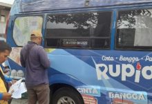 Salah satu lokasi penukaran uang di Banten. Foto: Antara