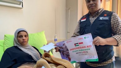 Dompet Dhuafa salurkan bantuan ke penyintas Palestina di Kairo, Mesir. Foto: Dompet Dhuafa