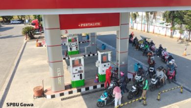 Penyaluran BBM di salah satu SPBU di Gowa. foto Pertamina Patra Niaga