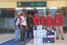 Penyerahan berkasi korupsi PT KS Rp6,9 triliun dari Kejari Cilegon ke PN Tipikor Serang. Foto: Yusvin Karuyan