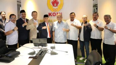 Penyerahan dokumen Koni Banten dan Lampung ke Koni Pusat. Foto Antara