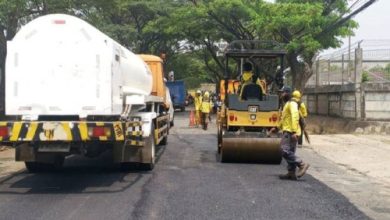 Perbaikan jalan di Kota Tangerang. Foto Antara
