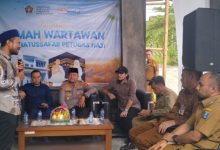 Peresmian rumah wartawan Cilegon. Foto Daeng Yusvin