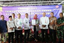 Peresmian tempat penampungan pedagang sementara Pasar Kutabumi. Foto: Web Pemkab Tangerang