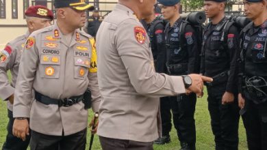 Apel pengerahan personel pengamanan Pemilu 2024 di Mapolres Serang. foto: Yono
