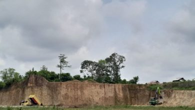 Aktivitas pertambangan Galian C ilegal di Taktaktan. Foto Antara