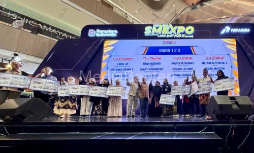 Pertamina menghibahkan alat produksi Rp900 juta kepada Champions UMKM Academy karena berhasil naik kelas. Foto Humas Pertamina