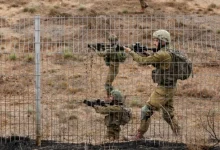 Pasukan Israel di perbatasan Gaza, Palestina. Foto: VOA Indonesia