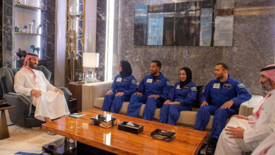 Pertemuan Pangeran MBS denga astronot Saudi. Foto: SPA