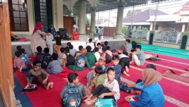 Pesantren kilat di Masjid Al Ikhlas Perumahan Gedong Cilegon. Foto Daeng Yusvin