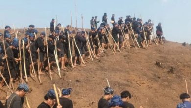 Ratusan petani Baduy mulai menanam padi huma. Foto Antara