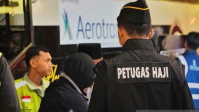 Petugas Haji di Bandara Soetta. Foto Antara