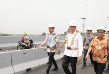 Pj Bupati Tangerang Andi Ony P tinjau Flyover Cisauk. Foto: LKBN Antara