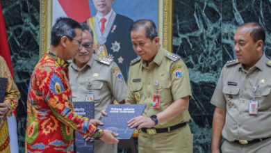 Penyerahan lahan fasum fasos ke Pemprov DKI Jakarta. Foto: Diskominfotik Pemprov DKI Jakarta