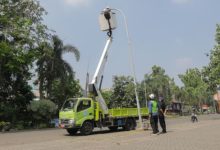Pembangunan PJU di Kota Tangerang Selatan. Foto Antara