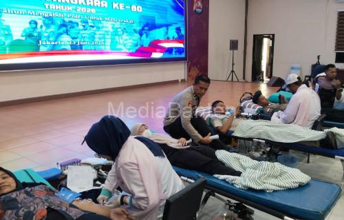 Donor darah yang digelar Polda Banten. Foto Daeng Yusvin