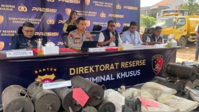 Polda Banten mengungkap 7 pertambangan ilegal dan menahan 6 tersangka. Foto Antara