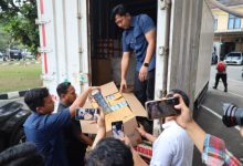 Peyitaan rokok ilegal oleh Polda Banten. Foto Daeng Yusvin