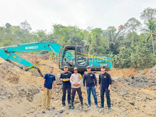 Polda Banten menggerebek lokasi tambang batubara ilegal di Bojongmanik, Kabupaten Lebak. Foto Yono