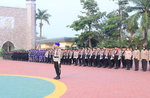 Upacara Hari Juang Polri yang dipimpin Kapolda Banten, Irjen Pol Hengki. Foto Daeng Yusvin