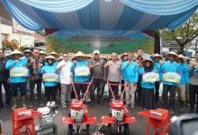 Polda Jabar melaksanakan penanaman jagung serentak seluas 750 hektar. Foto Yono