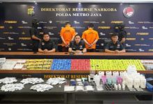 Polda Metro Jaya membongkar lab pembuatan narkotika jenis etomidate. Foto Antara