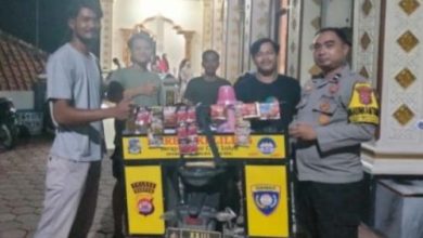 Kegiatan Warbinling dari Bhabinkamtibmas Polsek Puloampel. Foto Daeng Yusvin