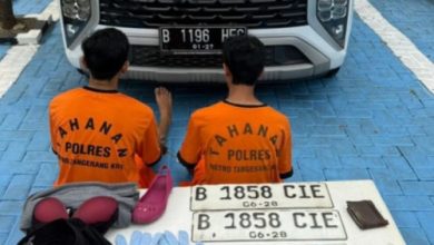 Para pelaku pencurian mobil di Taman Kenari Pinang, Kota Tangerang. Pengirim Foto Daeng Yusvin