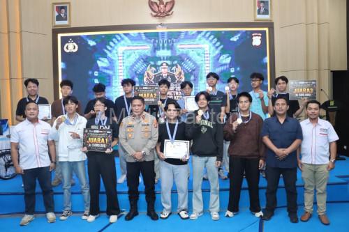 Polres Metro Tangerang menggelar Turnament E-Sport. Foto Ucu