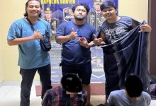 Pelaku pencurian modul pecah kaca mobil di Kabupaten Serang. Foto Yono