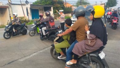 Pengaturan lalulintas oleh Polres Serang. Foto: Yono